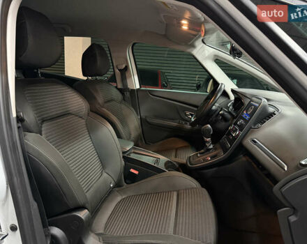 Белый Рено Сценик, объемом двигателя 1.8 л и пробегом 174 тыс. км за 18500 $, фото 33 на Automoto.ua