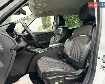 Белый Рено Сценик, объемом двигателя 1.7 л и пробегом 157 тыс. км за 16499 $, фото 22 на Automoto.ua