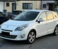 Белый Рено Сценик, объемом двигателя 0 л и пробегом 80 тыс. км за 3578 $, фото 1 на Automoto.ua