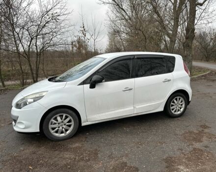 Білий Рено Сценік, об'ємом двигуна 1.6 л та пробігом 309 тис. км за 6200 $, фото 4 на Automoto.ua