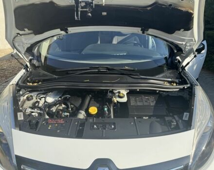 Білий Рено Сценік, об'ємом двигуна 1.5 л та пробігом 250 тис. км за 6300 $, фото 8 на Automoto.ua