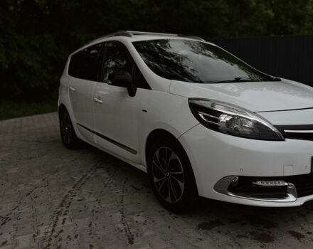 Белый Рено Сценик, объемом двигателя 1.6 л и пробегом 207 тыс. км за 8800 $, фото 1 на Automoto.ua