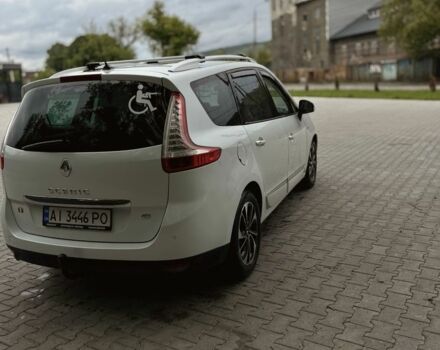 Белый Рено Сценик, объемом двигателя 1.6 л и пробегом 207 тыс. км за 8800 $, фото 2 на Automoto.ua