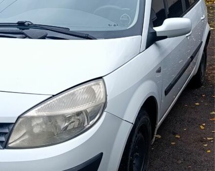 Белый Рено Сценик, объемом двигателя 1.5 л и пробегом 125 тыс. км за 4500 $, фото 1 на Automoto.ua