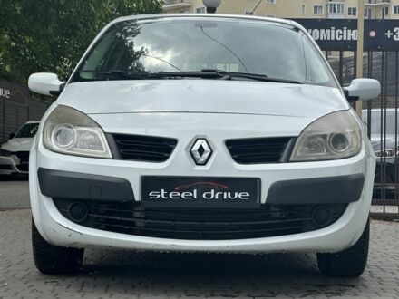 Рено Сценик 2007 в Николаеве на Automoto.ua Белый Рено Сценик, объемом двигателя 0 л и пробегом 377 тыс. км за 4449 $, фото 1 на Automoto.ua
