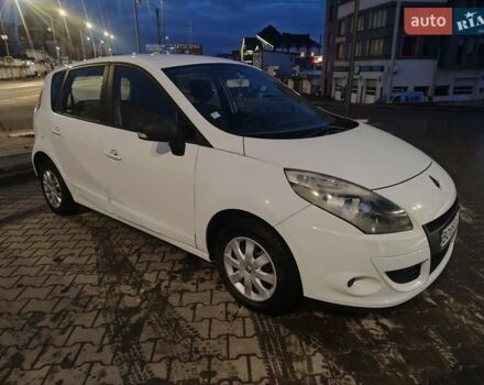 Белый Рено Сценик, объемом двигателя 1.5 л и пробегом 173 тыс. км за 6299 $, фото 1 на Automoto.ua