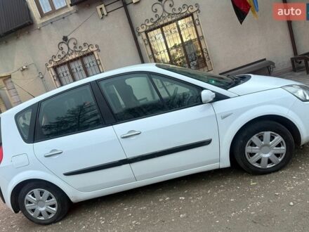 Белый Рено Сценик, объемом двигателя 1.6 л и пробегом 260 тыс. км за 6500 $, фото 1 на Automoto.ua