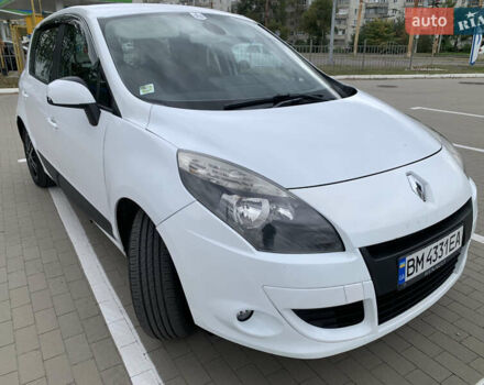 Белый Рено Сценик, объемом двигателя 1.46 л и пробегом 250 тыс. км за 4700 $, фото 1 на Automoto.ua