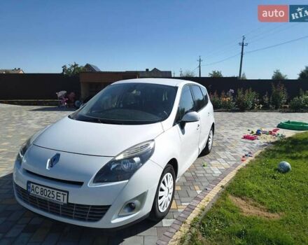 Білий Рено Сценік, об'ємом двигуна 1.46 л та пробігом 295 тис. км за 6900 $, фото 1 на Automoto.ua
