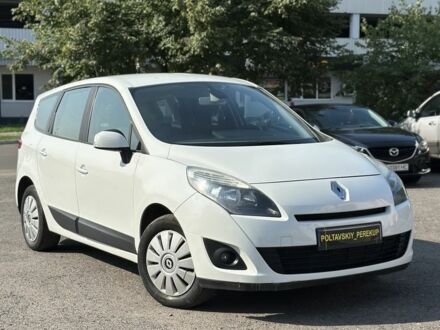 Рено Сценик 2010 в Полтаве на Automoto.ua Белый Рено Сценик, объемом двигателя 1.4 л и пробегом 202 тыс. км за 5900 $, фото 1 на Automoto.ua