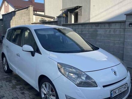 Білий Рено Сценік, об'ємом двигуна 1.87 л та пробігом 302 тис. км за 7700 $, фото 1 на Automoto.ua