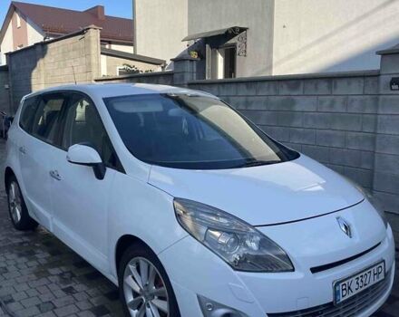 Білий Рено Сценік, об'ємом двигуна 1.87 л та пробігом 302 тис. км за 7700 $, фото 1 на Automoto.ua