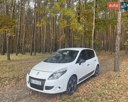 Білий Рено Сценік, об'ємом двигуна 1.5 л та пробігом 290 тис. км за 5998 $, фото 1 на Automoto.ua