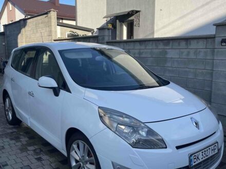 Білий Рено Сценік, об'ємом двигуна 1.9 л та пробігом 303 тис. км за 6500 $, фото 1 на Automoto.ua
