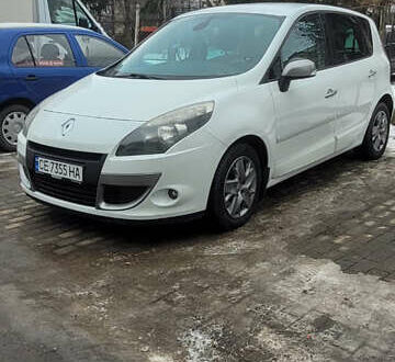 Білий Рено Сценік, об'ємом двигуна 1.6 л та пробігом 210 тис. км за 7300 $, фото 1 на Automoto.ua