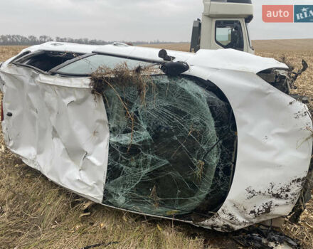 Белый Рено Сценик, объемом двигателя 1.6 л и пробегом 290 тыс. км за 2000 $, фото 1 на Automoto.ua