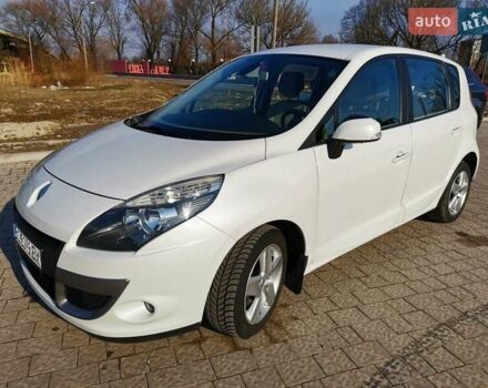 Белый Рено Сценик, объемом двигателя 1.5 л и пробегом 236 тыс. км за 7350 $, фото 1 на Automoto.ua