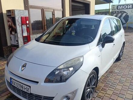 Белый Рено Сценик, объемом двигателя 1.4 л и пробегом 174 тыс. км за 6900 $, фото 1 на Automoto.ua