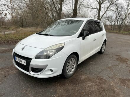 Белый Рено Сценик, объемом двигателя 1.6 л и пробегом 309 тыс. км за 6200 $, фото 1 на Automoto.ua