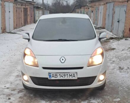 Білий Рено Сценік, об'ємом двигуна 1.5 л та пробігом 311 тис. км за 6700 $, фото 1 на Automoto.ua