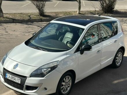 Белый Рено Сценик, объемом двигателя 1.87 л и пробегом 310 тыс. км за 6000 $, фото 1 на Automoto.ua