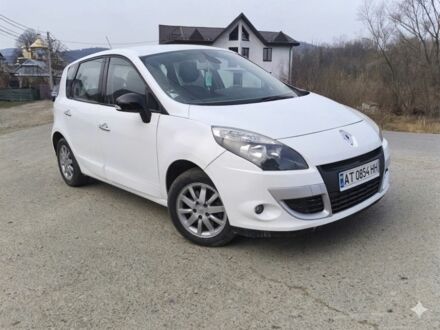 Белый Рено Сценик, объемом двигателя 1.5 л и пробегом 255 тыс. км за 6300 $, фото 1 на Automoto.ua