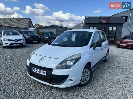 Білий Рено Сценік, об'ємом двигуна 1.46 л та пробігом 268 тис. км за 6500 $, фото 1 на Automoto.ua