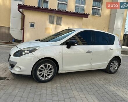 Белый Рено Сценик, объемом двигателя 1.5 л и пробегом 191 тыс. км за 6800 $, фото 1 на Automoto.ua