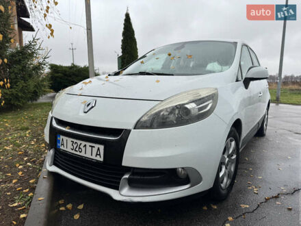 Белый Рено Сценик, объемом двигателя 1.46 л и пробегом 295 тыс. км за 5750 $, фото 1 на Automoto.ua