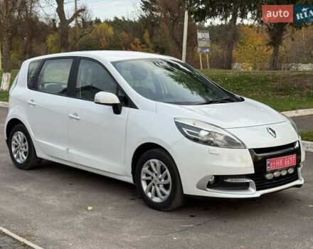 Рено Сценик 2012 в Радивилове на Automoto.ua Белый Рено Сценик, объемом двигателя 1.5 л и пробегом 205 тыс. км за 7800 $, фото 1 на Automoto.ua