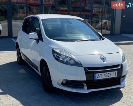 Білий Рено Сценік, об'ємом двигуна 1.46 л та пробігом 235 тис. км за 6350 $, фото 1 на Automoto.ua