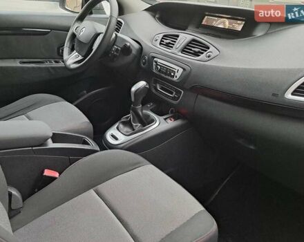 Белый Рено Сценик, объемом двигателя 2 л и пробегом 293 тыс. км за 7100 $, фото 1 на Automoto.ua