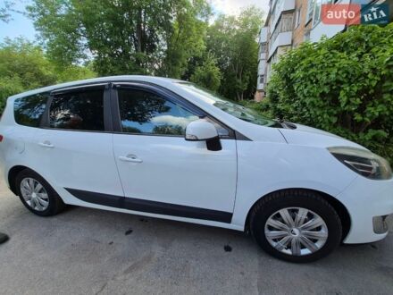 Білий Рено Сценік, об'ємом двигуна 1.46 л та пробігом 265 тис. км за 7699 $, фото 1 на Automoto.ua