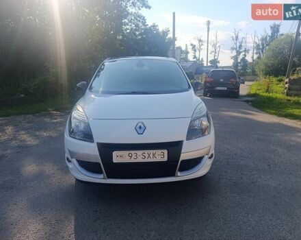 Білий Рено Сценік, об'ємом двигуна 1.4 л та пробігом 236 тис. км за 5850 $, фото 1 на Automoto.ua