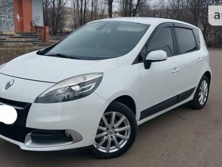 Рено Сценик 2012 в Кропивницком (Кировограде) на Automoto.ua Белый Рено Сценик, объемом двигателя 0 л и пробегом 198 тыс. км за 7999 $, фото 1 на Automoto.ua