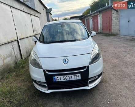 Белый Рено Сценик, объемом двигателя 1.46 л и пробегом 340 тыс. км за 7400 $, фото 1 на Automoto.ua