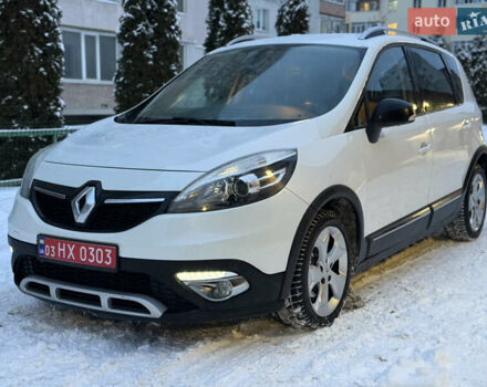 Белый Рено Сценик, объемом двигателя 1.46 л и пробегом 202 тыс. км за 10500 $, фото 1 на Automoto.ua