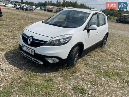 Білий Рено Сценік, об'ємом двигуна 1.5 л та пробігом 299 тис. км за 8900 $, фото 1 на Automoto.ua