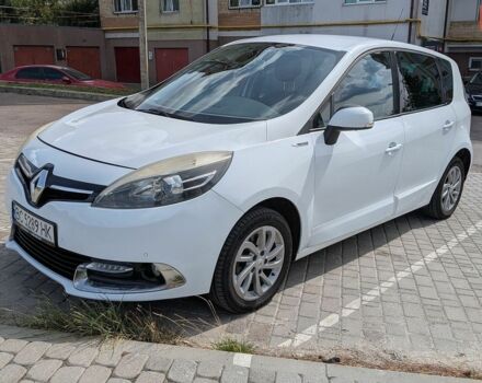 Белый Рено Сценик, объемом двигателя 1.46 л и пробегом 237 тыс. км за 7000 $, фото 1 на Automoto.ua