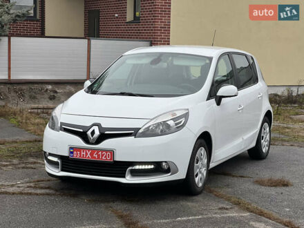 Белый Рено Сценик, объемом двигателя 1.46 л и пробегом 190 тыс. км за 9750 $, фото 1 на Automoto.ua