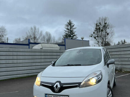 Белый Рено Сценик, объемом двигателя 1.46 л и пробегом 234 тыс. км за 7200 $, фото 1 на Automoto.ua