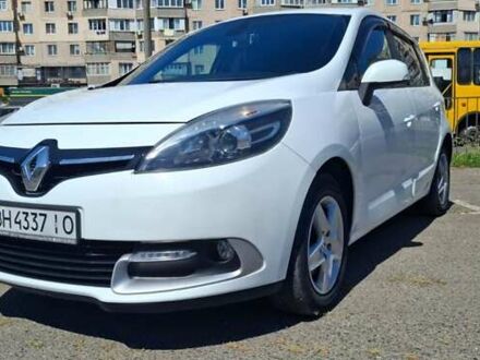 Рено Сценик 2014 в Одессе на Automoto.ua Белый Рено Сценик, объемом двигателя 1.46 л и пробегом 215 тыс. км за 9800 $, фото 1 на Automoto.ua