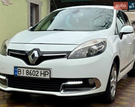 Белый Рено Сценик, объемом двигателя 1.46 л и пробегом 300 тыс. км за 8690 $, фото 1 на Automoto.ua