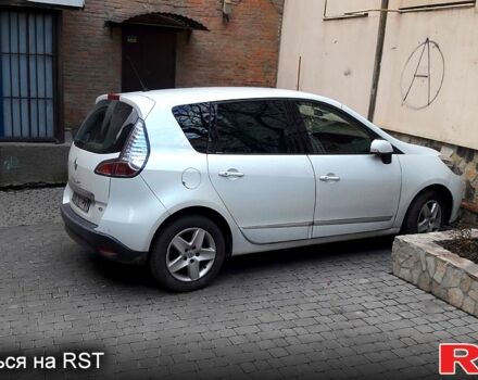 Белый Рено Сценик, объемом двигателя 1.5 л и пробегом 200 тыс. км за 10000 $, фото 1 на Automoto.ua