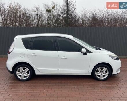 Белый Рено Сценик, объемом двигателя 1.46 л и пробегом 200 тыс. км за 9900 $, фото 1 на Automoto.ua