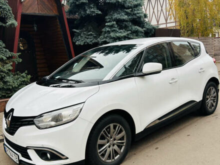 Белый Рено Сценик, объемом двигателя 1.5 л и пробегом 250 тыс. км за 15000 $, фото 1 на Automoto.ua