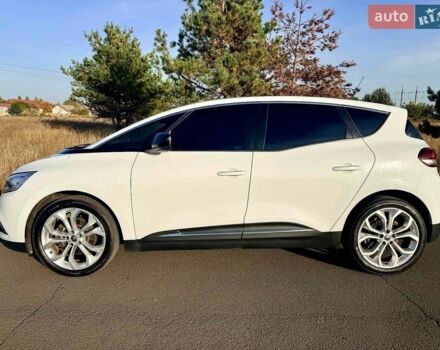 Белый Рено Сценик, объемом двигателя 1.75 л и пробегом 229 тыс. км за 12500 $, фото 1 на Automoto.ua