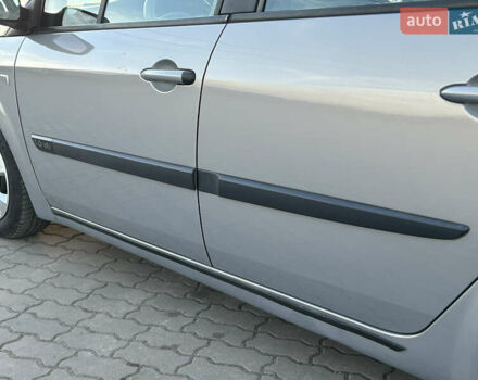 Бежевый Рено Сценик, объемом двигателя 1.6 л и пробегом 189 тыс. км за 4199 $, фото 7 на Automoto.ua