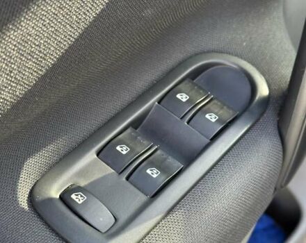 Бежевий Рено Сценік, об'ємом двигуна 1.6 л та пробігом 141 тис. км за 6000 $, фото 19 на Automoto.ua