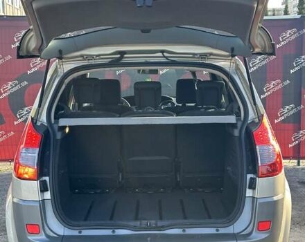 Бежевий Рено Сценік, об'ємом двигуна 1.6 л та пробігом 141 тис. км за 6000 $, фото 10 на Automoto.ua